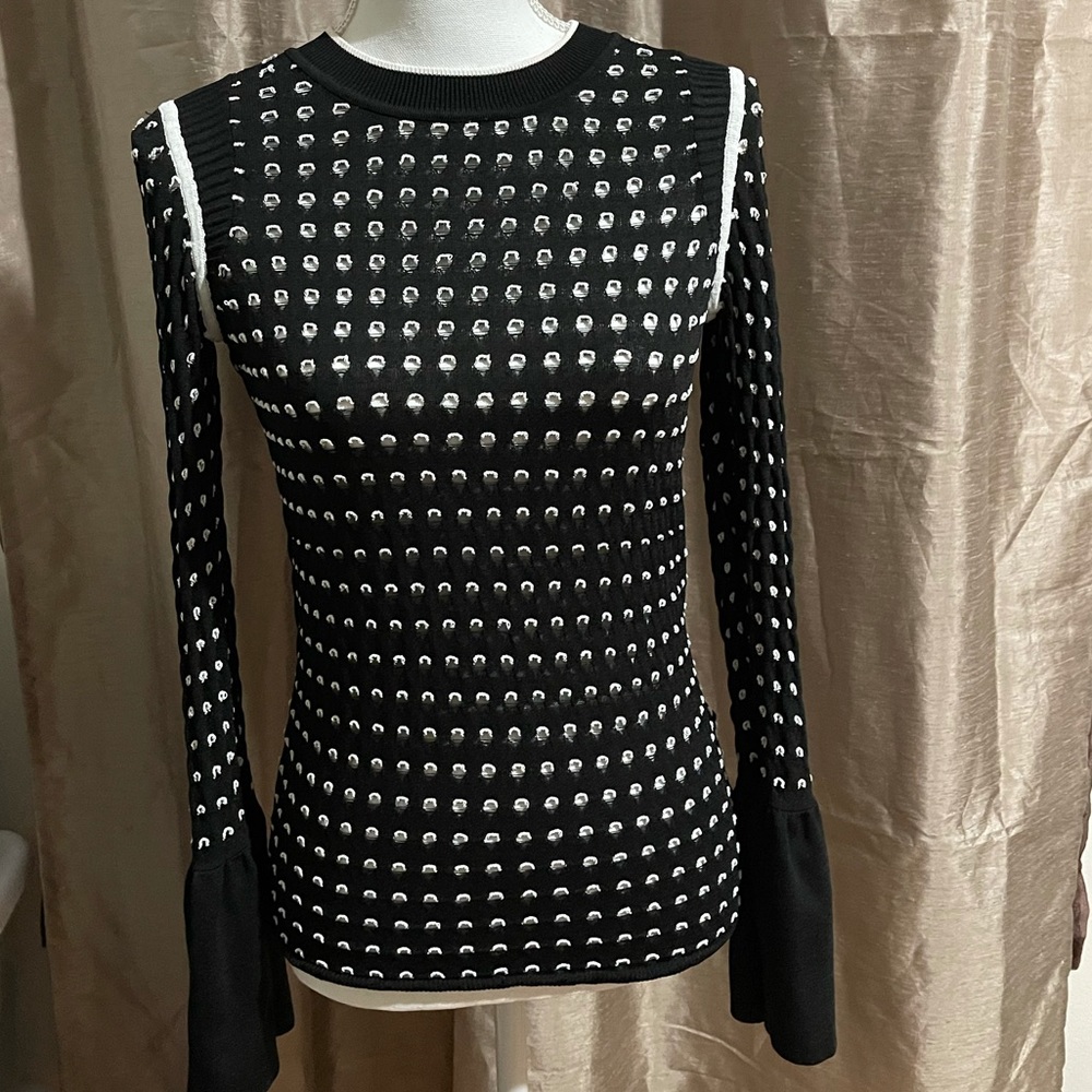 Rachel Roy Woman’s Distressed Sweater Long Sleeve,Pre-Owners in Good Condition